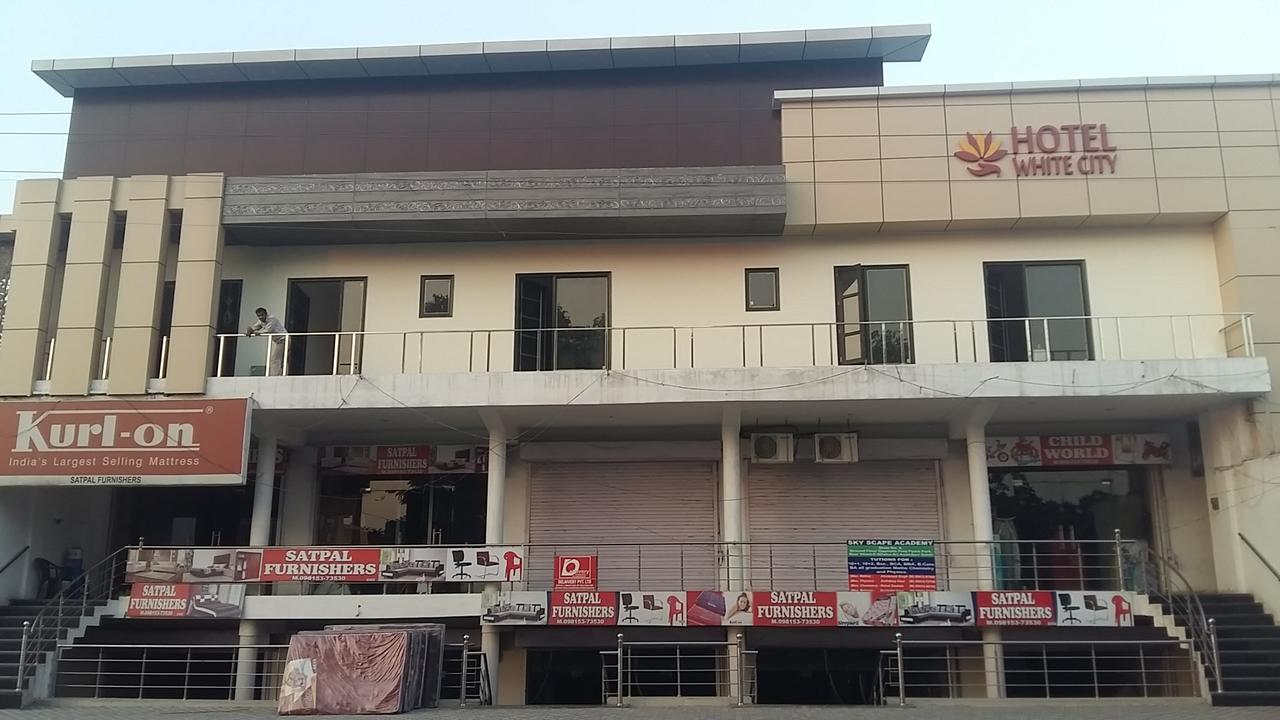 Anandpur  Oyo 30415 Hotel White City מראה חיצוני תמונה