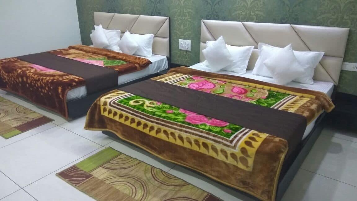 Anandpur  Oyo 30415 Hotel White City מראה חיצוני תמונה